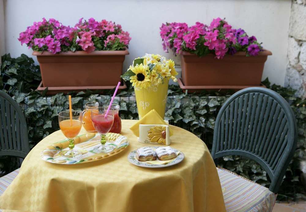 Bed And Breakfast Dionisio Taormina Eksteriør billede