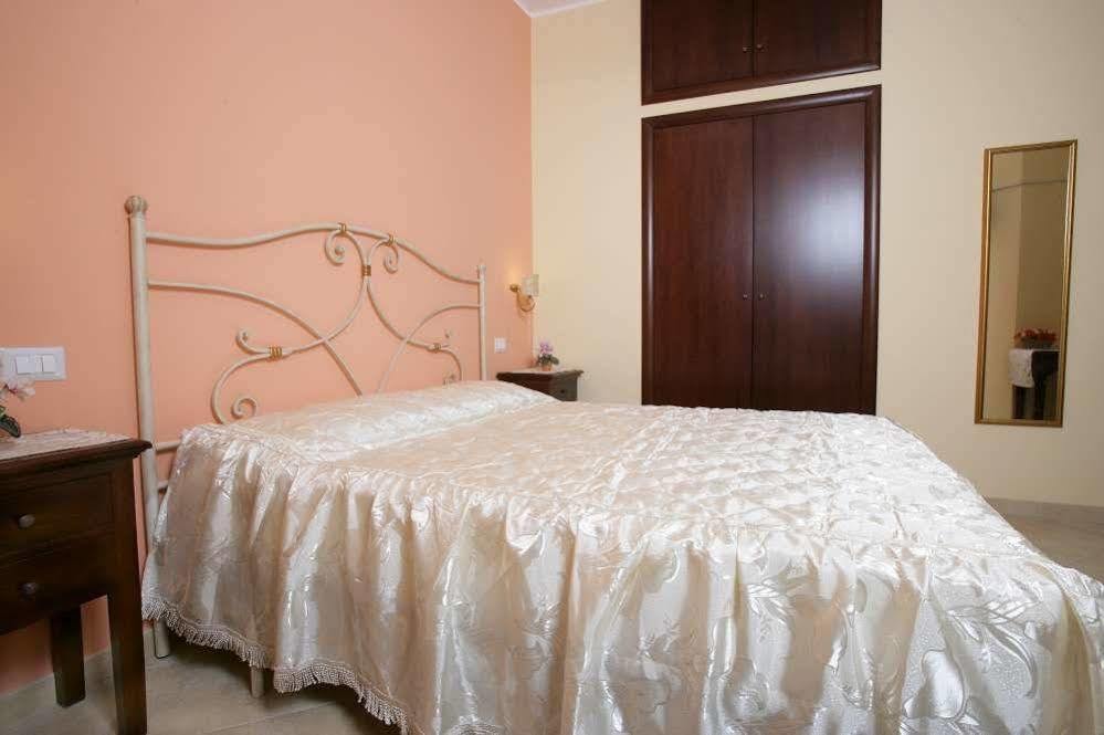 Bed And Breakfast Dionisio Taormina Eksteriør billede