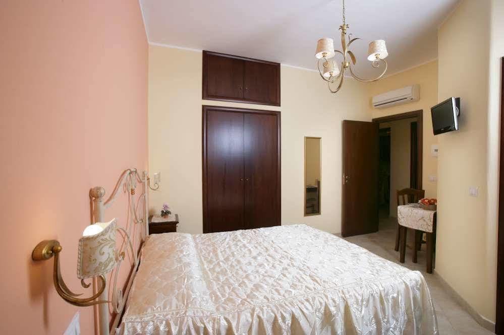 Bed And Breakfast Dionisio Taormina Eksteriør billede