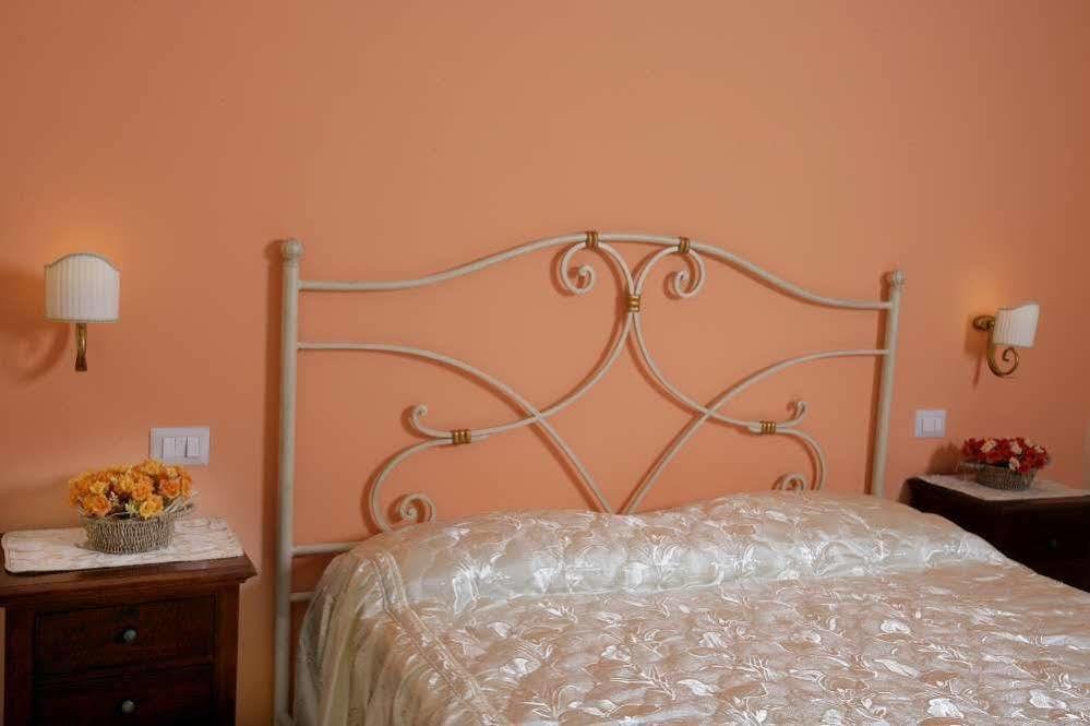 Bed And Breakfast Dionisio Taormina Eksteriør billede